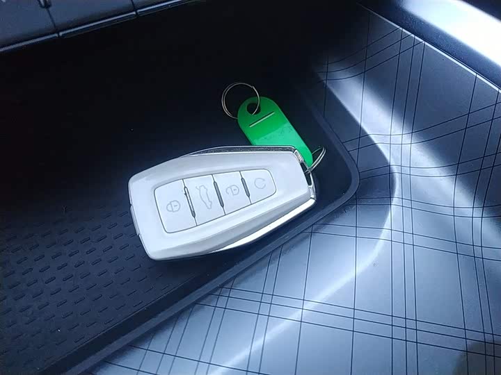 Фото 9 - Geely Preface