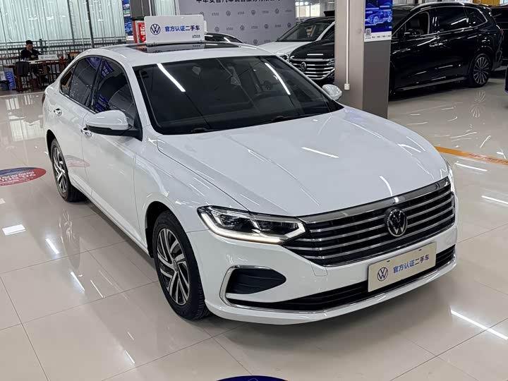 Фото 3 - Volkswagen Lavida