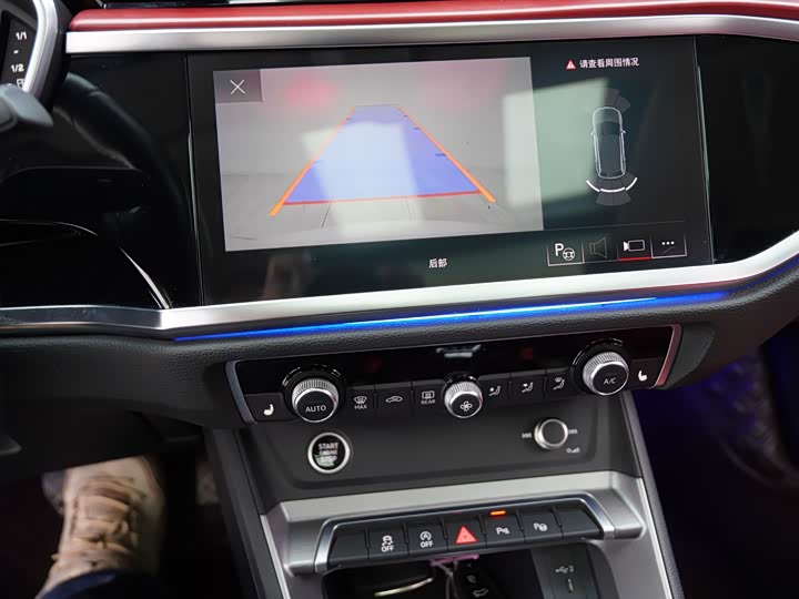 Фото 14 - Audi Q3