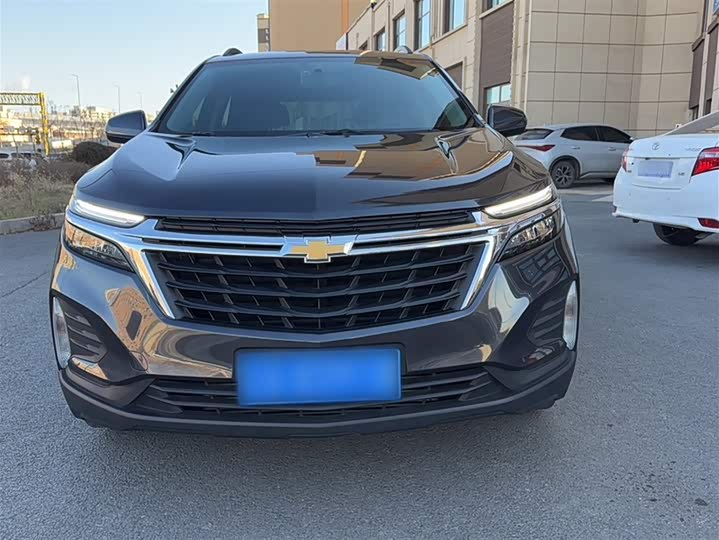 Фото 11 - Chevrolet Equinox