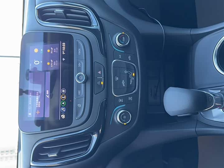 Фото 16 - Chevrolet Equinox