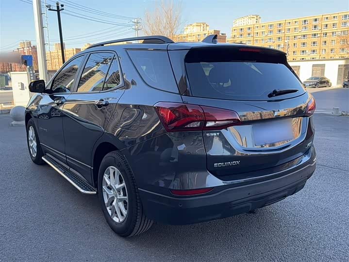 Фото 8 - Chevrolet Equinox