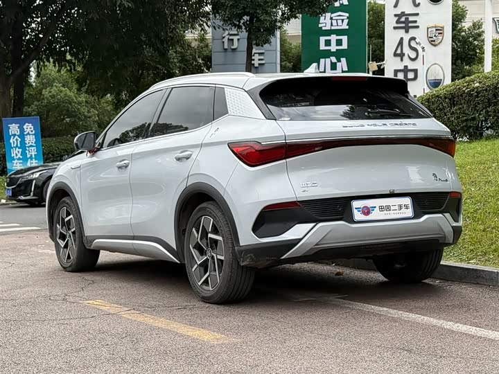 Фото 4 - BYD Yuan Plus