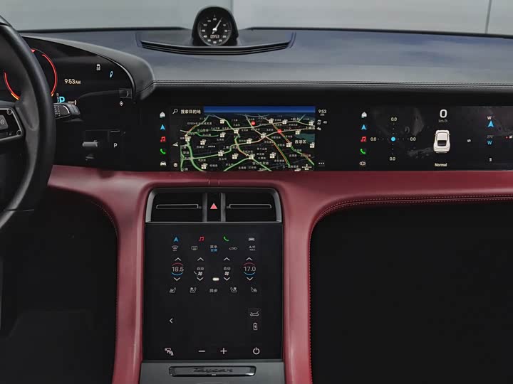 Фото 11 - Porsche Taycan