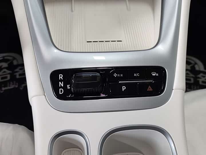 Фото 13 - Geely Galaxy Geome