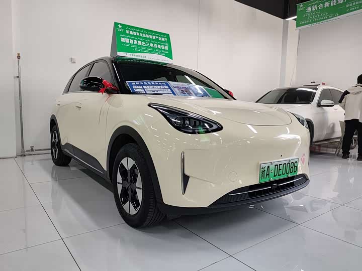 Фото 3 - Geely Galaxy Geome