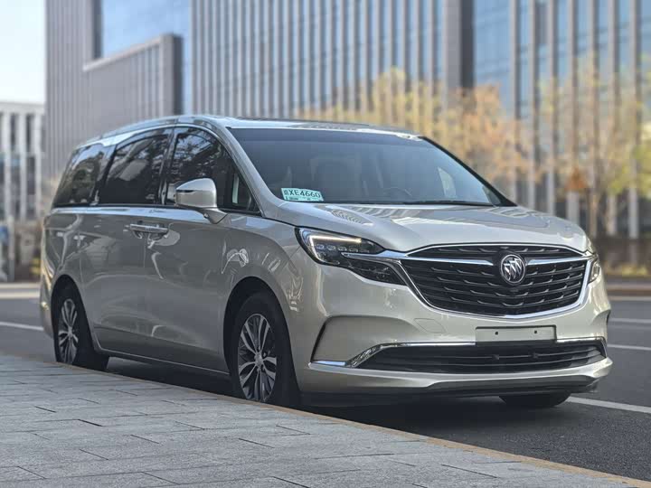 Фото 3 - Buick GL8 ES