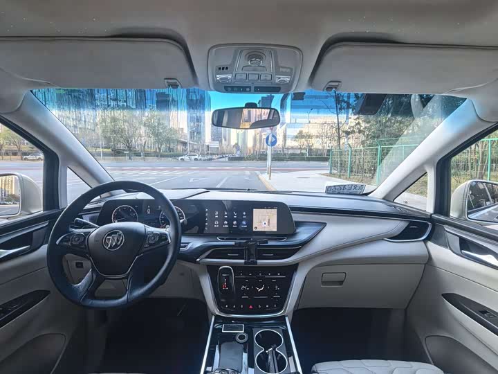 Фото 6 - Buick GL8 ES