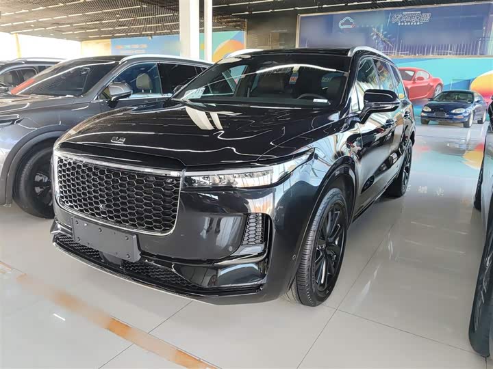 Фото 1 - LiXiang One