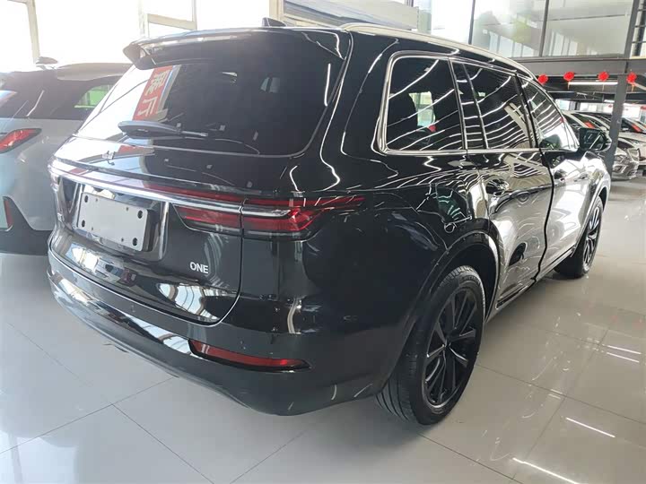 Фото 7 - LiXiang One