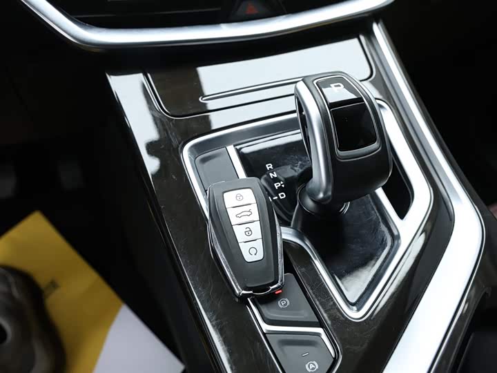 Фото 12 - Geely Jiaji