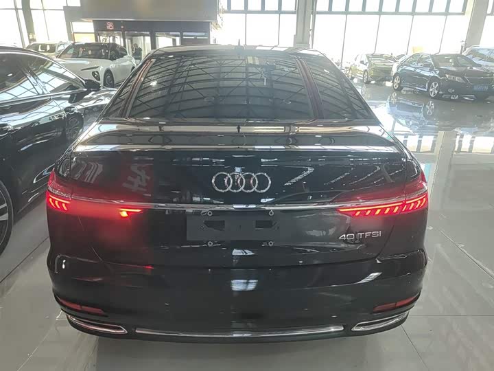 Фото 6 - Audi A6L