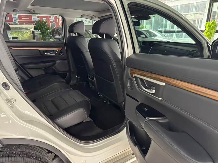 Фото 8 - Honda CR-V