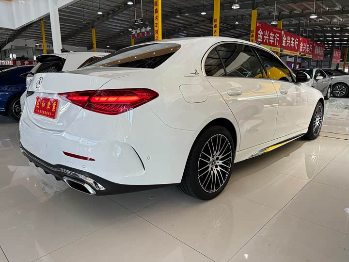 Фото 12 - Mercedes-Benz C-Class