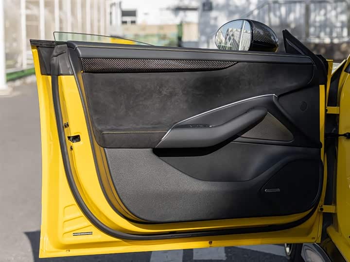 Фото 19 - Xiaomi SU7 Ultra