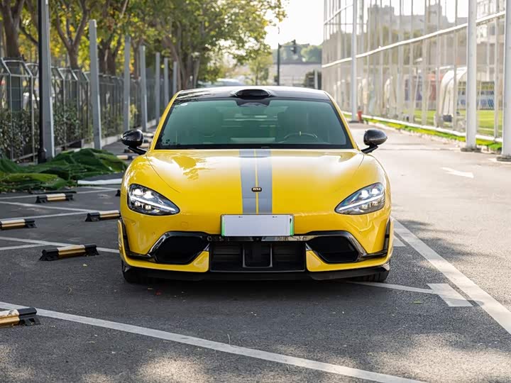 Фото 2 - Xiaomi SU7 Ultra