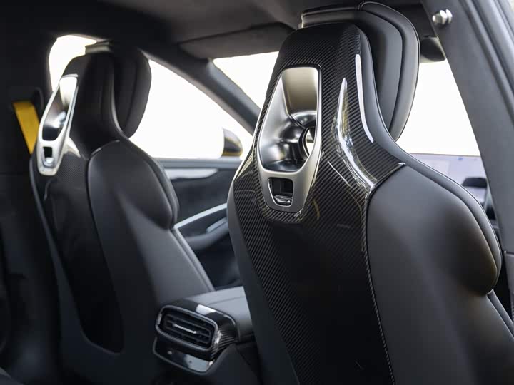 Фото 22 - Xiaomi SU7 Ultra