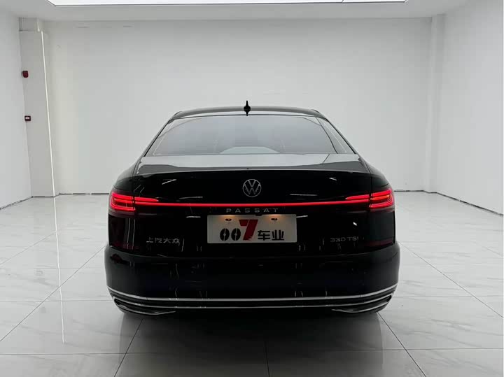 Фото 8 - Volkswagen Passat