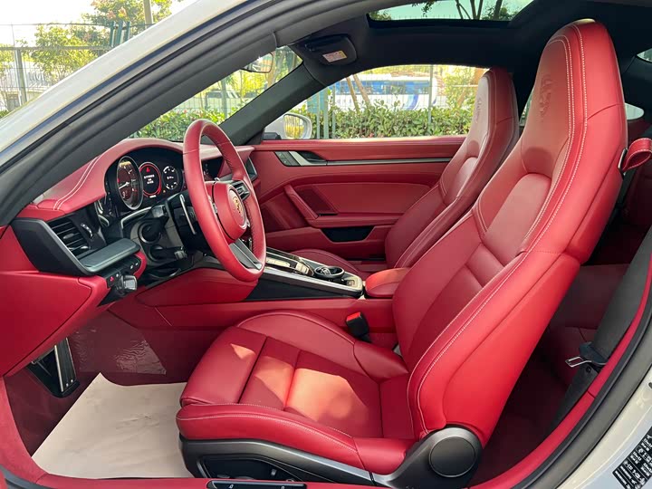 Фото 10 - Porsche 911