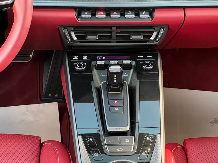 Фото 18 - Porsche 911