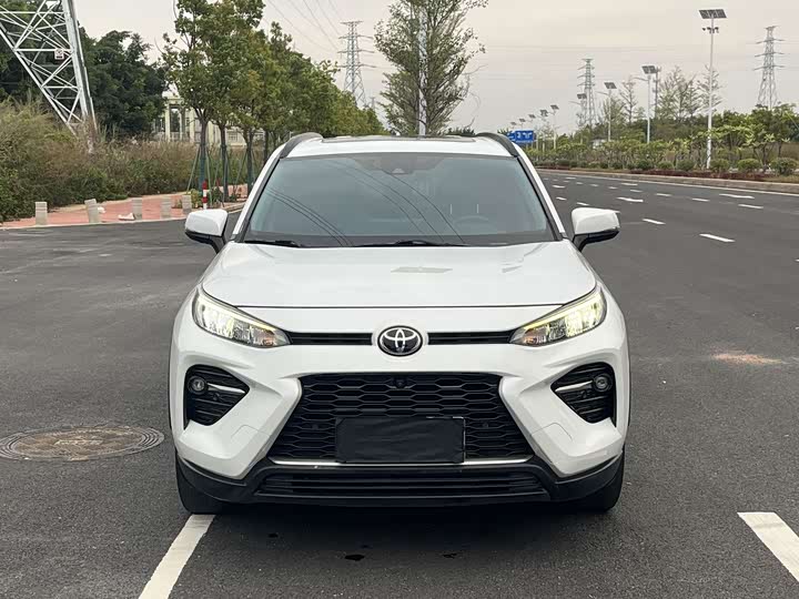 Фото 6 - Toyota Wildlander