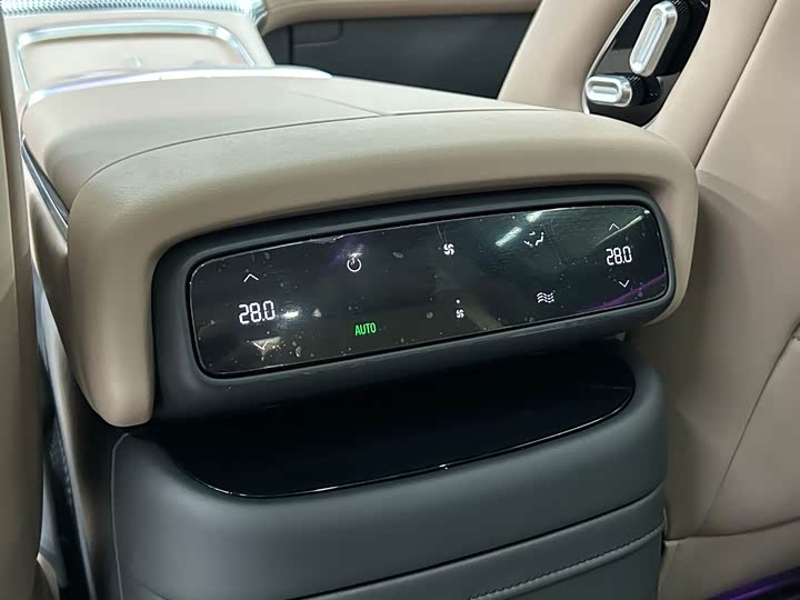 Фото 22 - XPeng X9