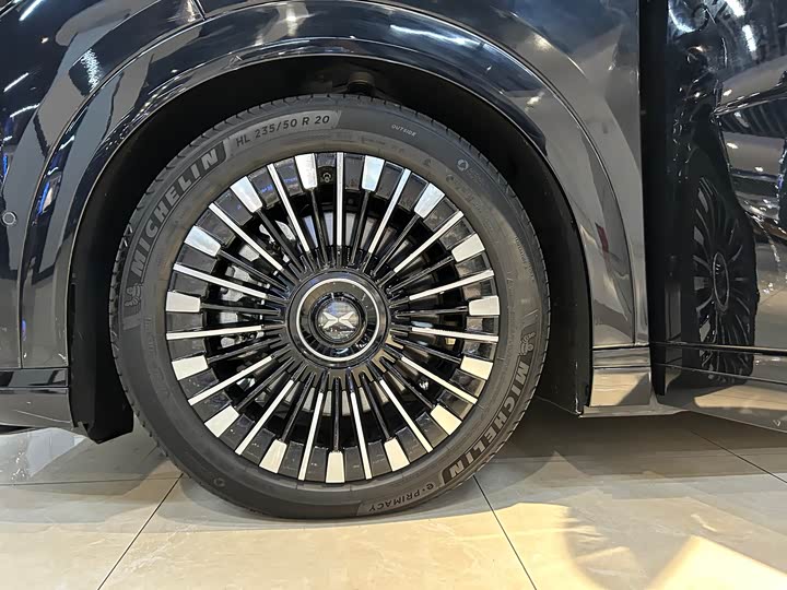 Фото 6 - XPeng X9