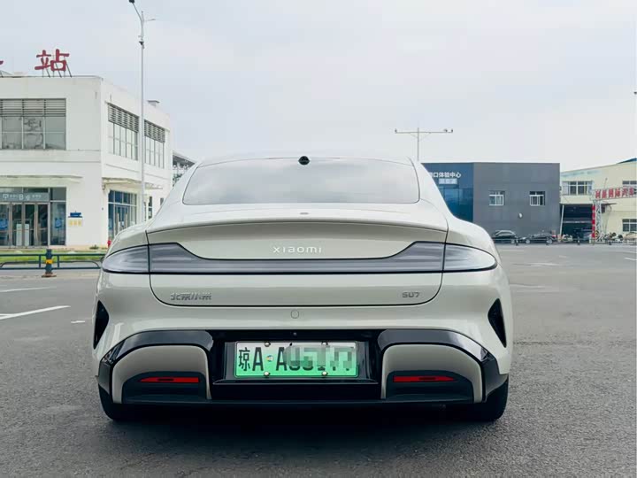 Фото 8 - Xiaomi SU7