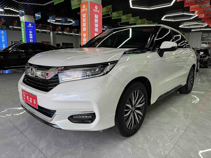 Фото 2 - Honda Avancier