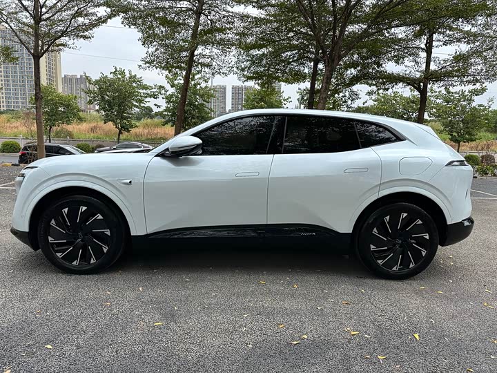 Фото 7 - Avatr 07