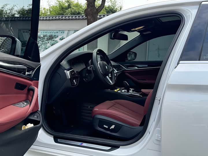 Фото 4 - BMW 5 Series