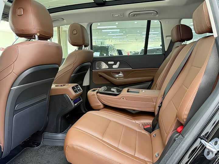 Фото 15 - Mercedes-Benz GLS-Class