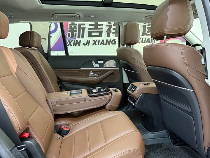 Фото 17 - Mercedes-Benz GLS-Class