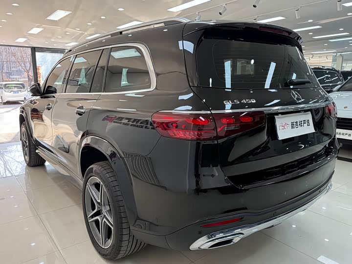 Фото 21 - Mercedes-Benz GLS-Class