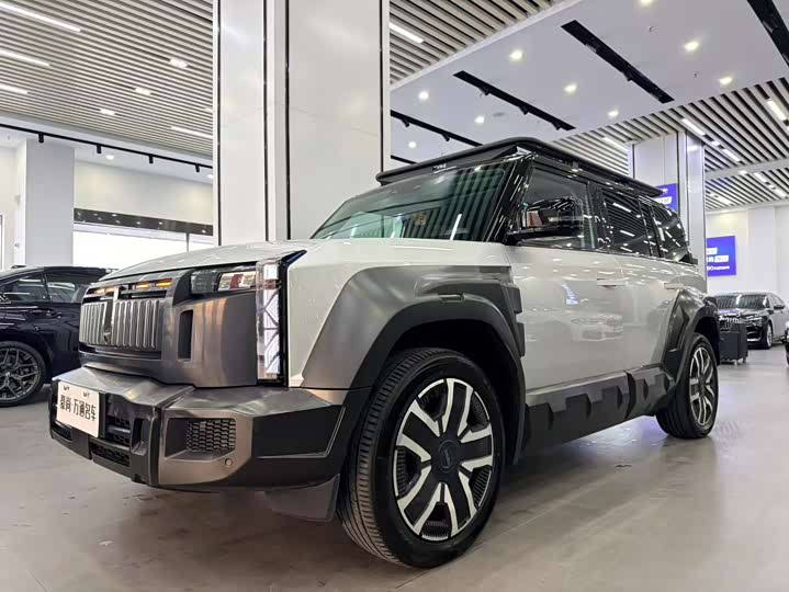 Фото 1 - Chery iCar 03