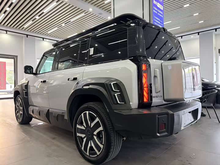 Фото 4 - Chery iCar 03