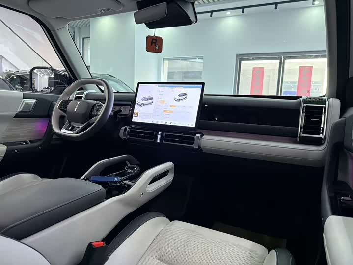 Фото 8 - Chery iCar 03