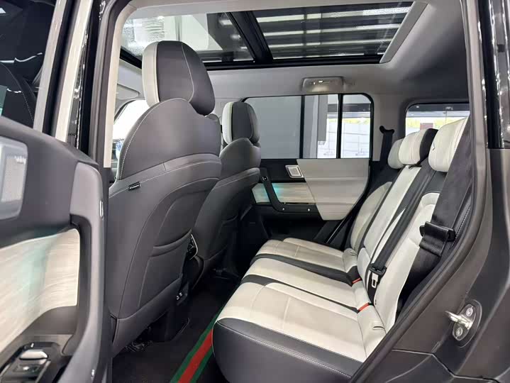 Фото 9 - Chery iCar 03