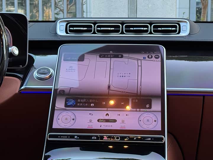 Фото 10 - Mercedes-Benz Maybach S-Class