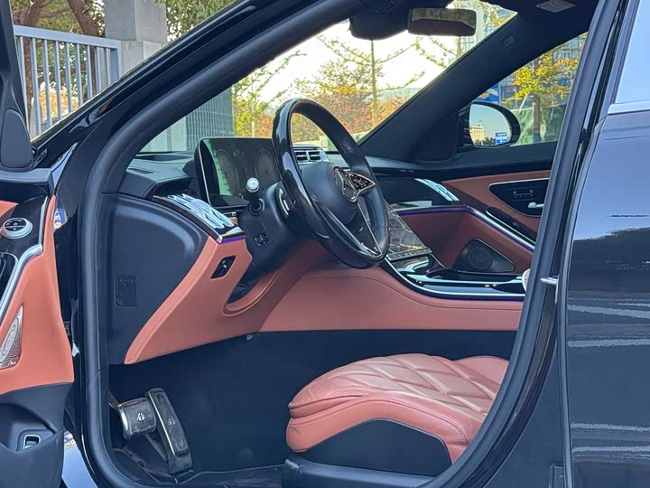 Фото 7 - Mercedes-Benz Maybach S-Class