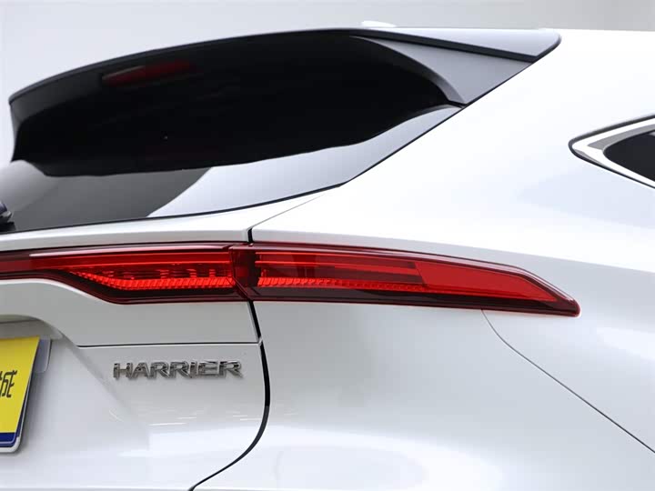 Фото 7 - Toyota Harrier