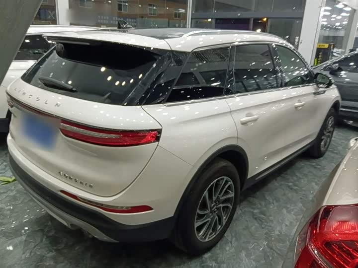 Фото 7 - Lincoln Corsair