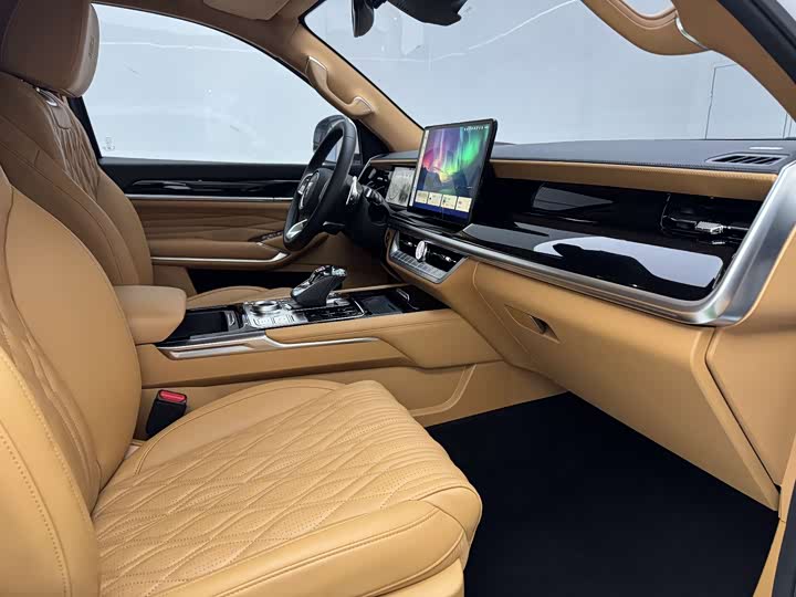 Фото 19 - Tank 500 Hybrid