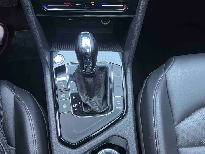 Фото 13 - Volkswagen Tharu