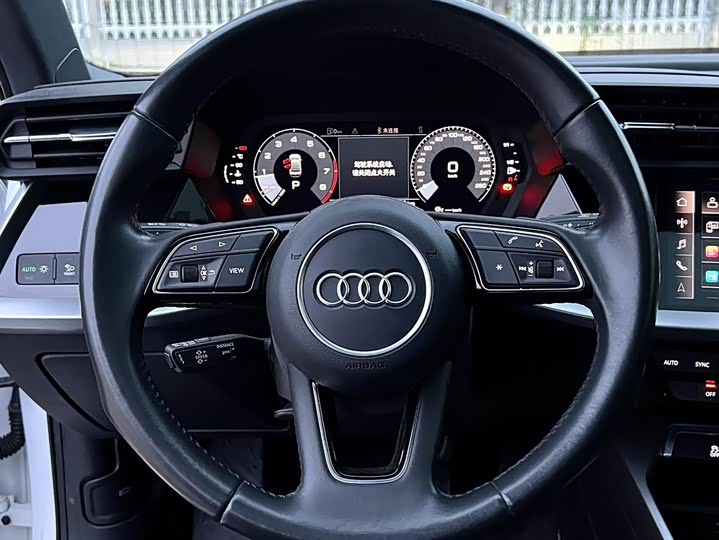 Фото 15 - Audi A3