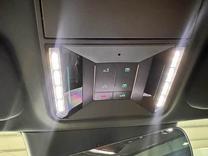 Фото 16 - BYD Han L