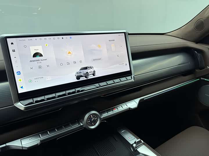 Фото 22 - Tank 700 Hybrid