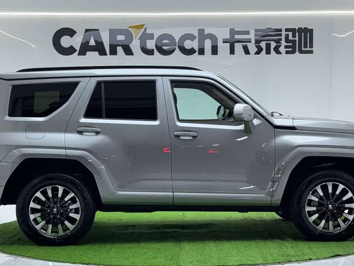 Фото 3 - Tank 700 Hybrid