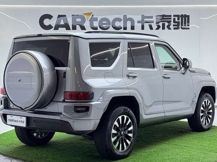 Фото 6 - Tank 700 Hybrid