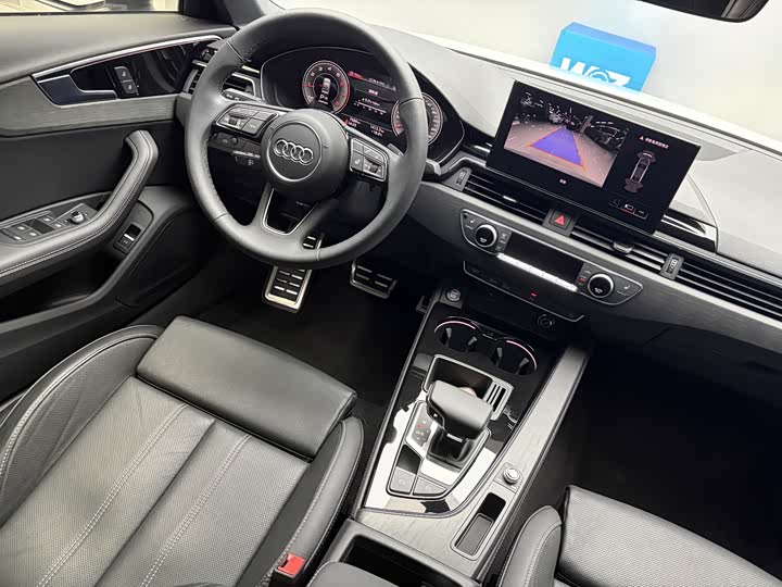 Фото 8 - Audi A4L